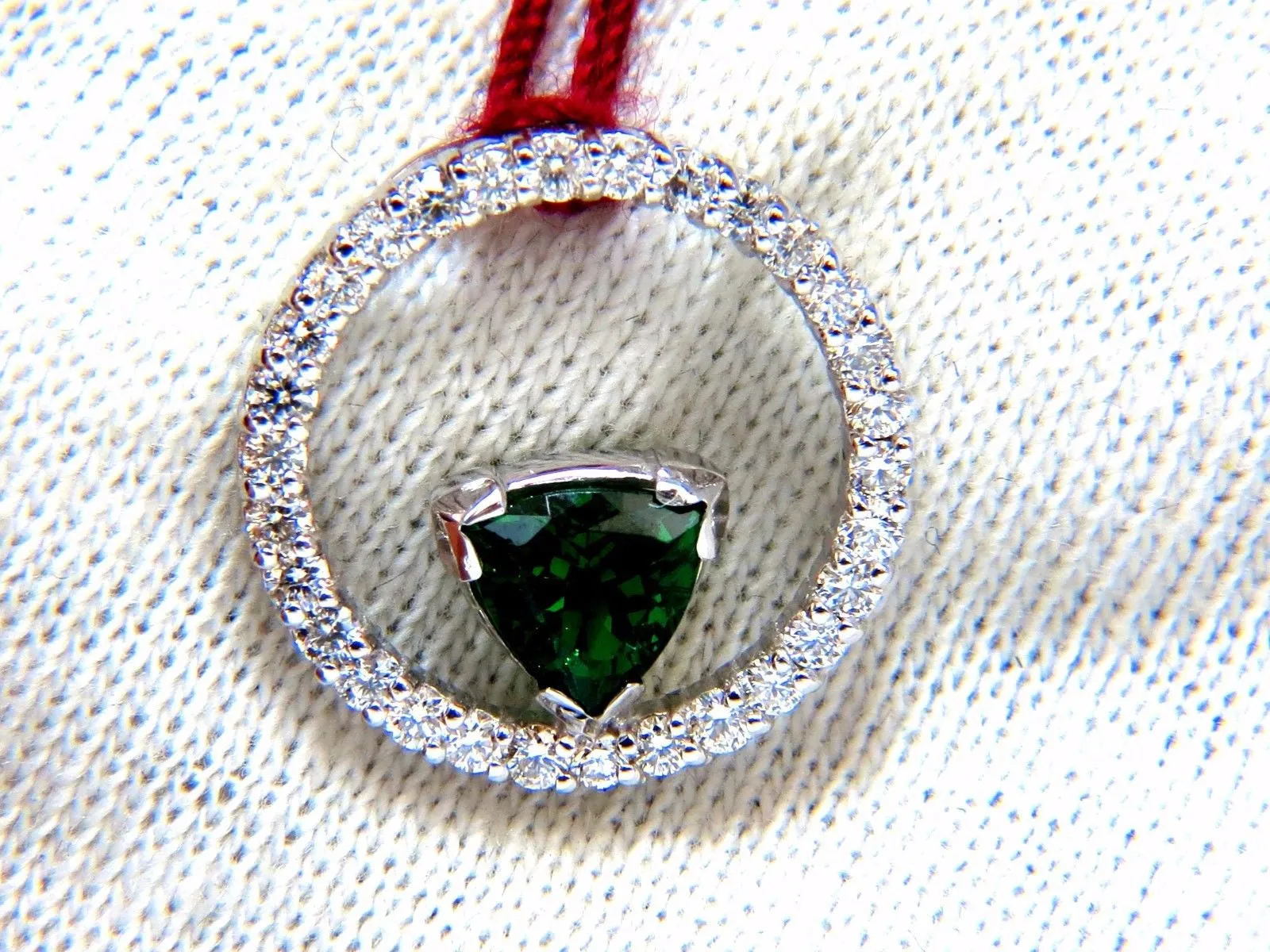 1.55ct Natural Tsavorite diamonds circle pendant 14kt
