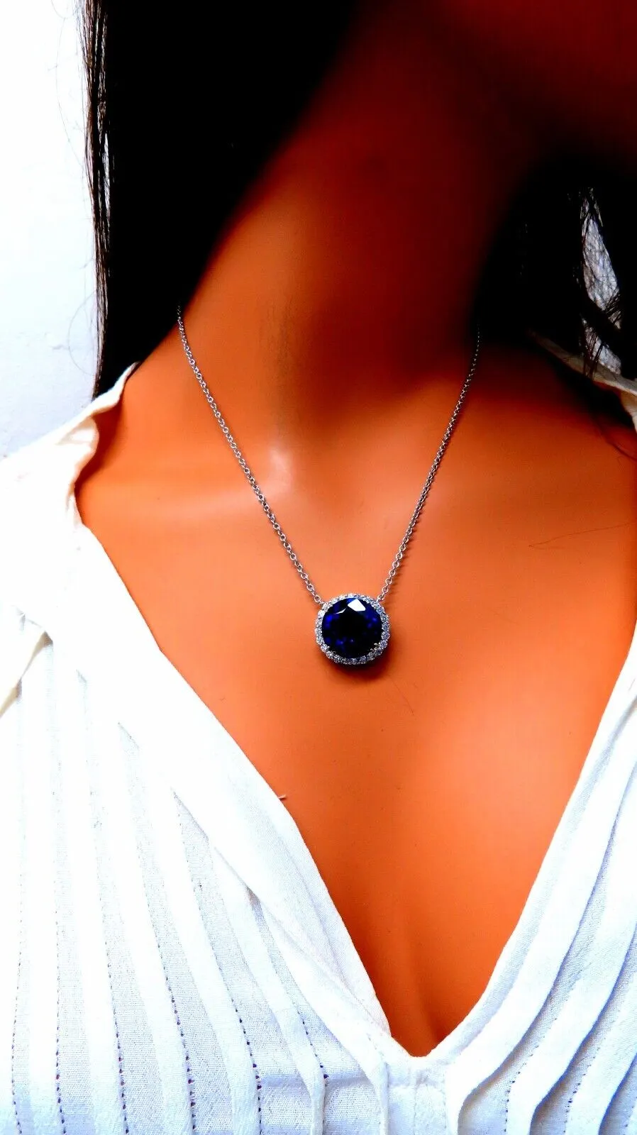 20.09ct Lab Round Blue Sapphire Diamonds pendant 14kt