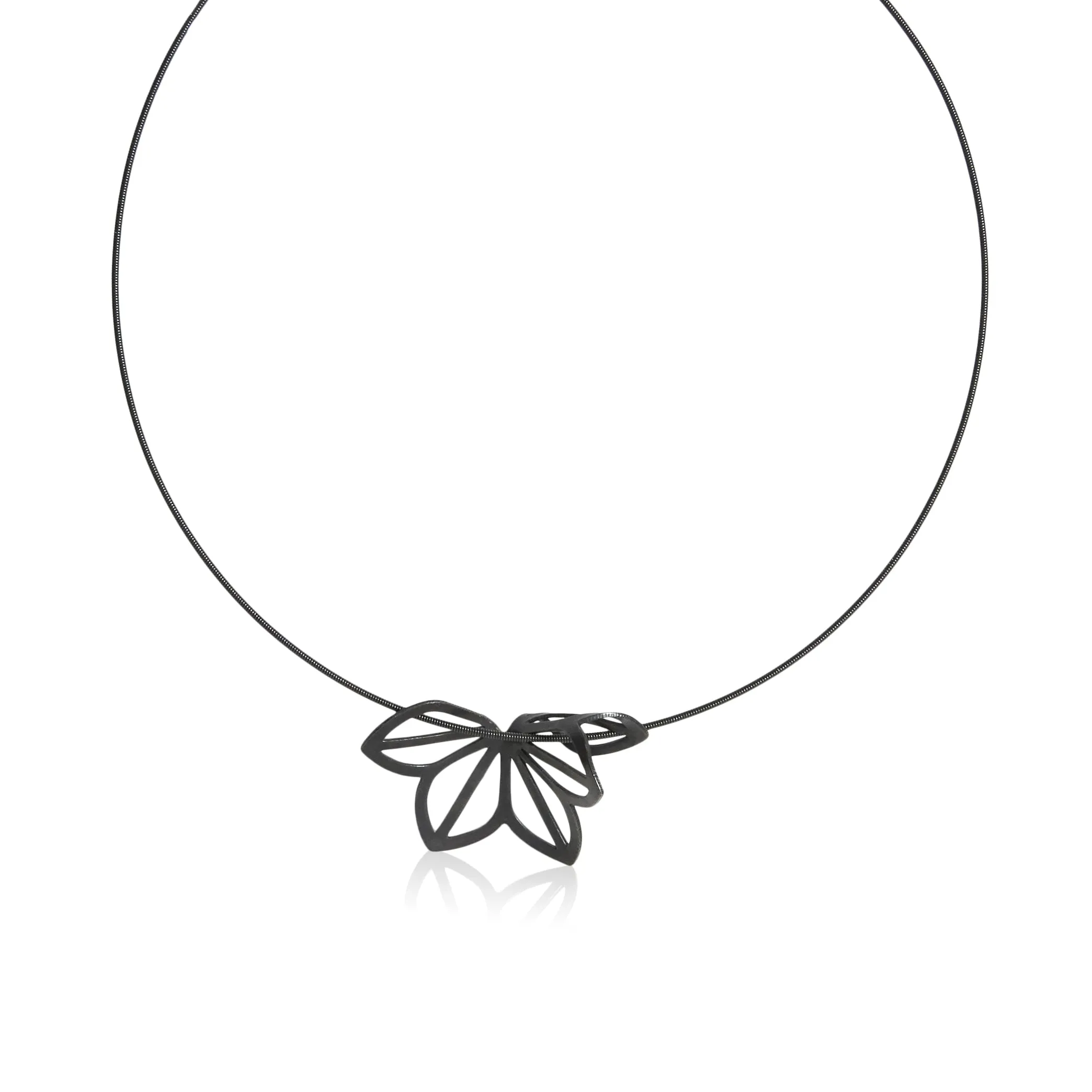 anise fold necklace