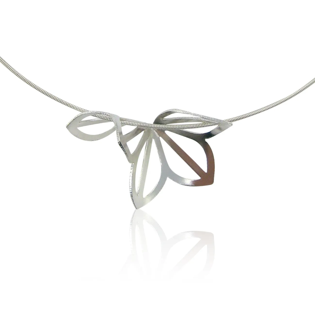 anise fold necklace