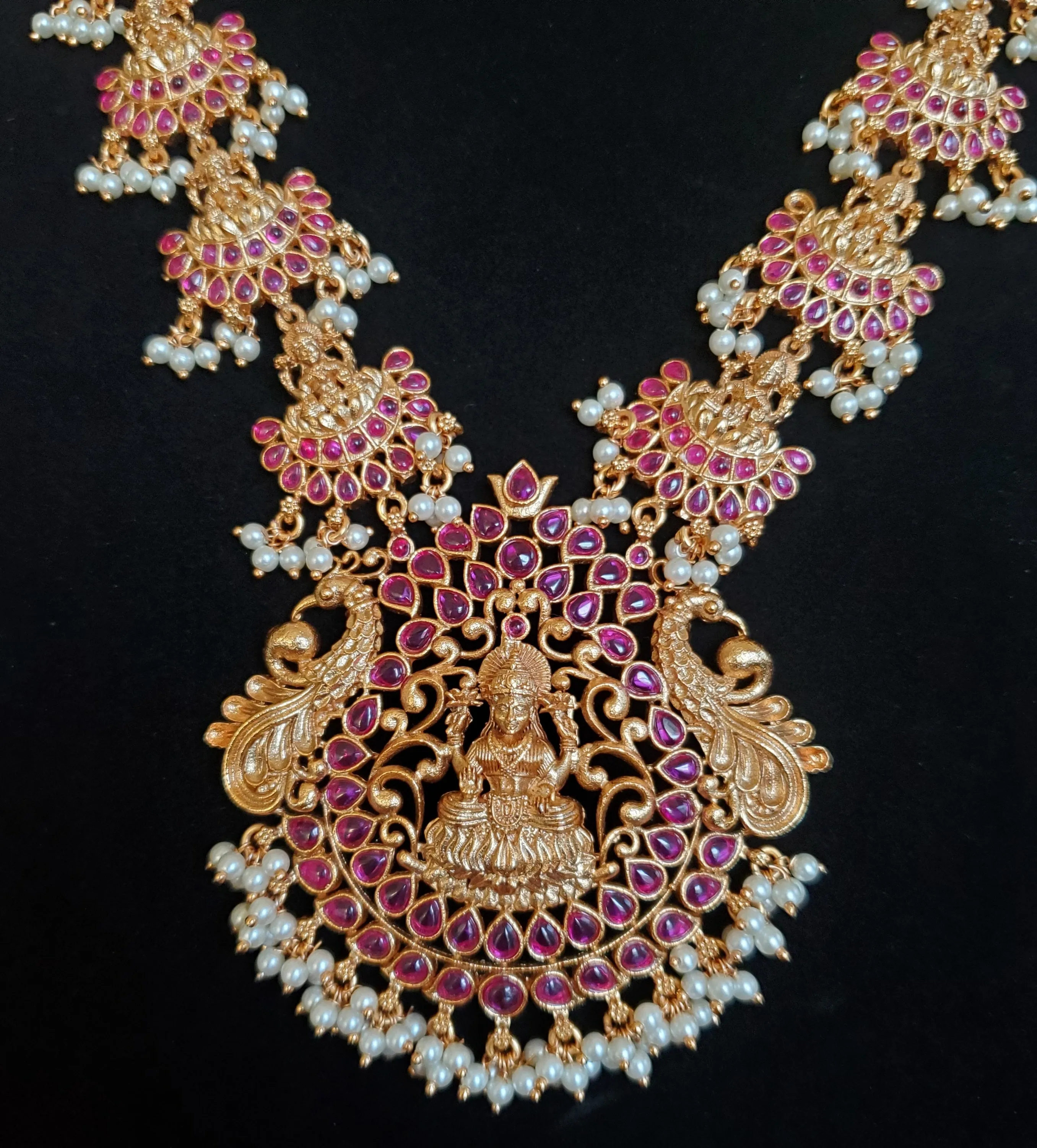 Antique Peacock Necklace With Matte Gold Plating Ruby