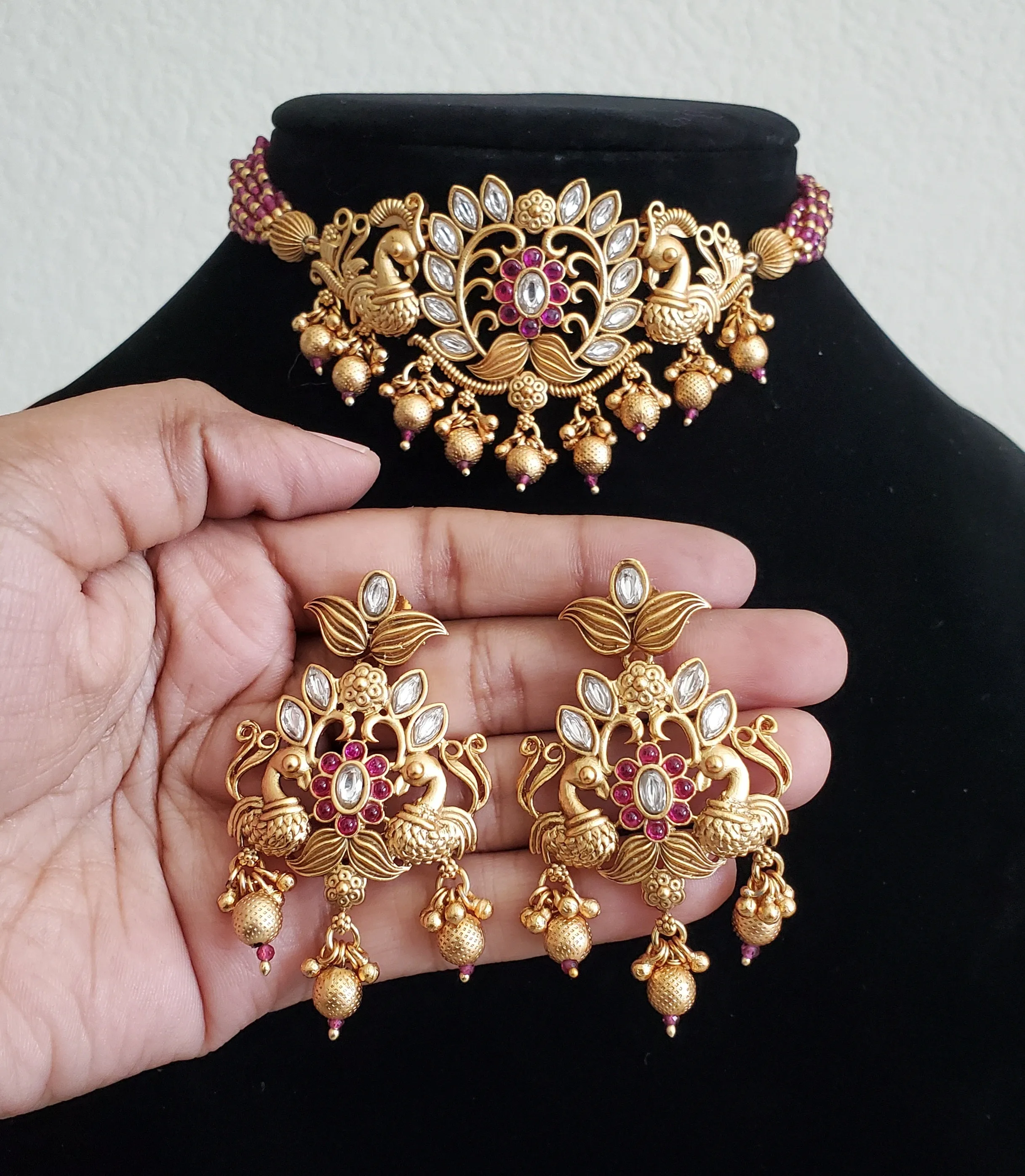 Antique Peacock Necklace With Matte Gold Plating