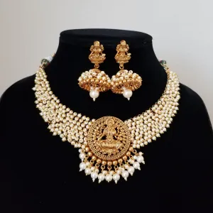 Antique Temple Necklace With Matte Gold Plating FB49