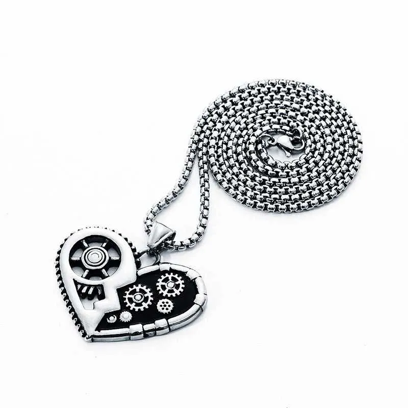 Cycolinks Gear Heart Necklace