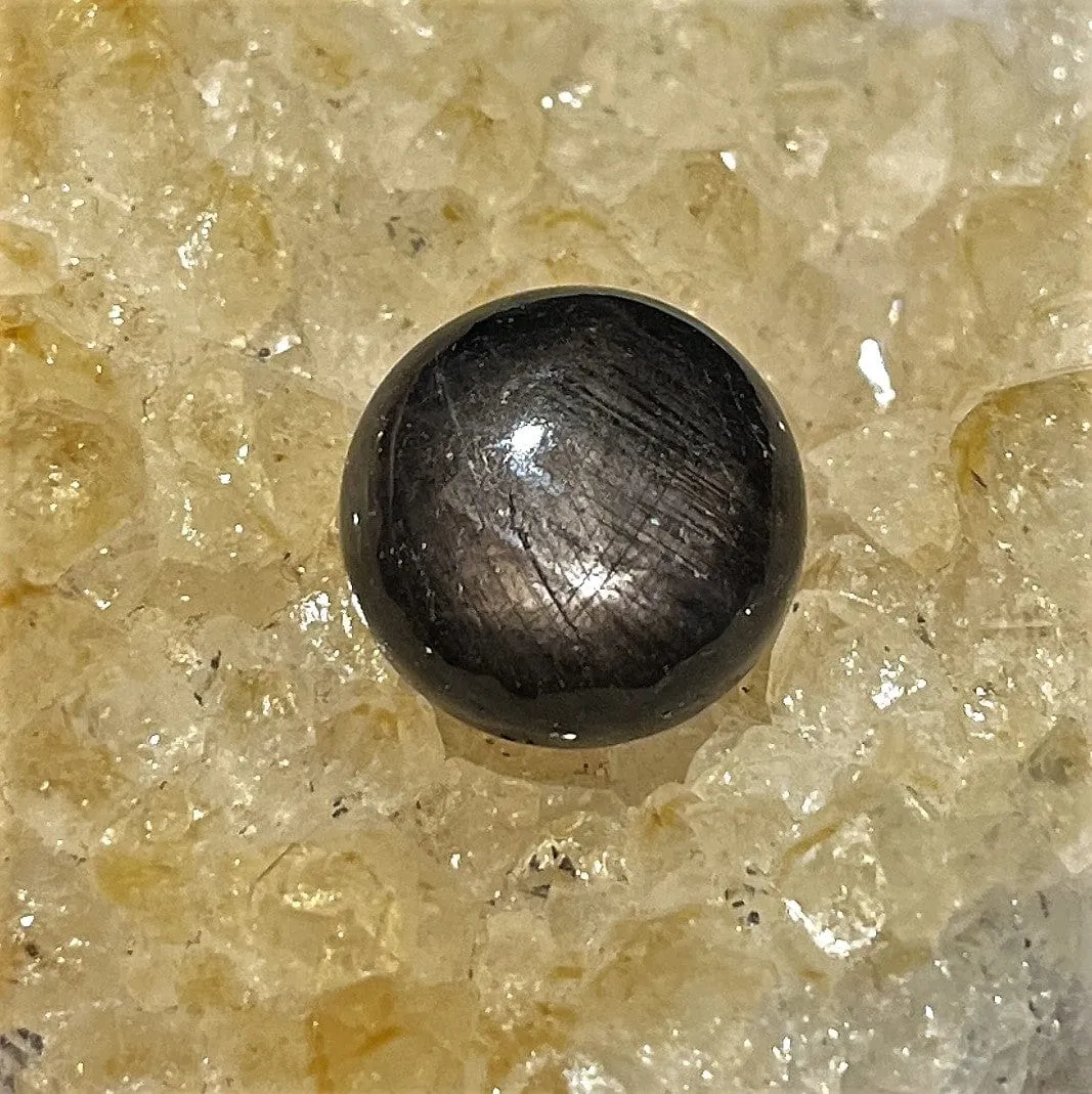 Eye of Odin Star Sapphire Cabochon, 15ct (Non Faceted)