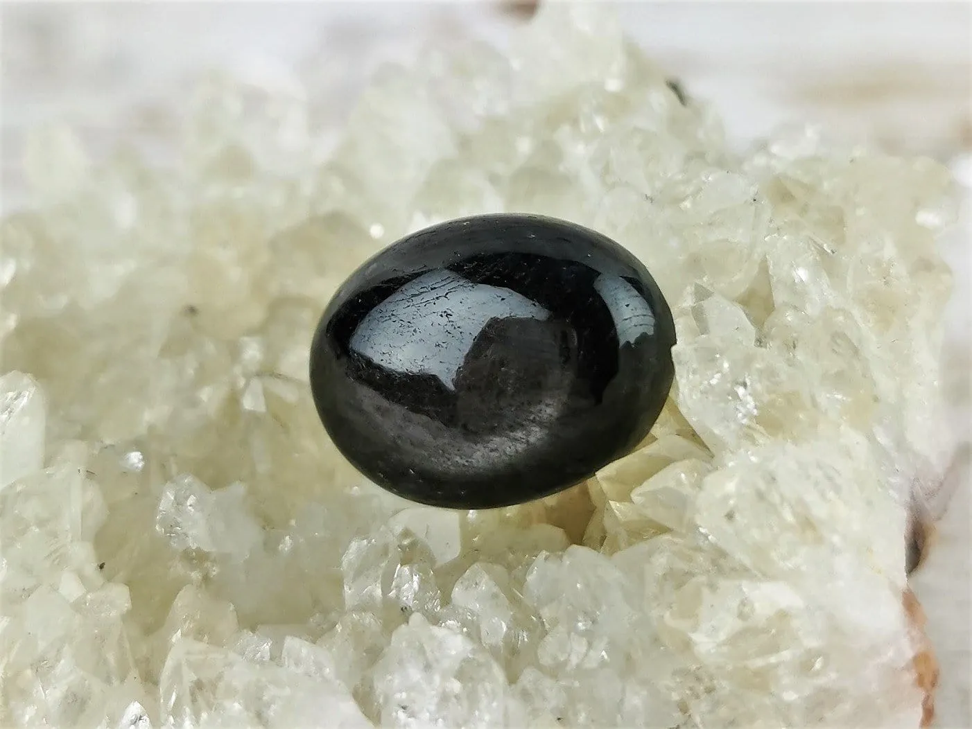 Eye of Odin Star Sapphire Cabochon