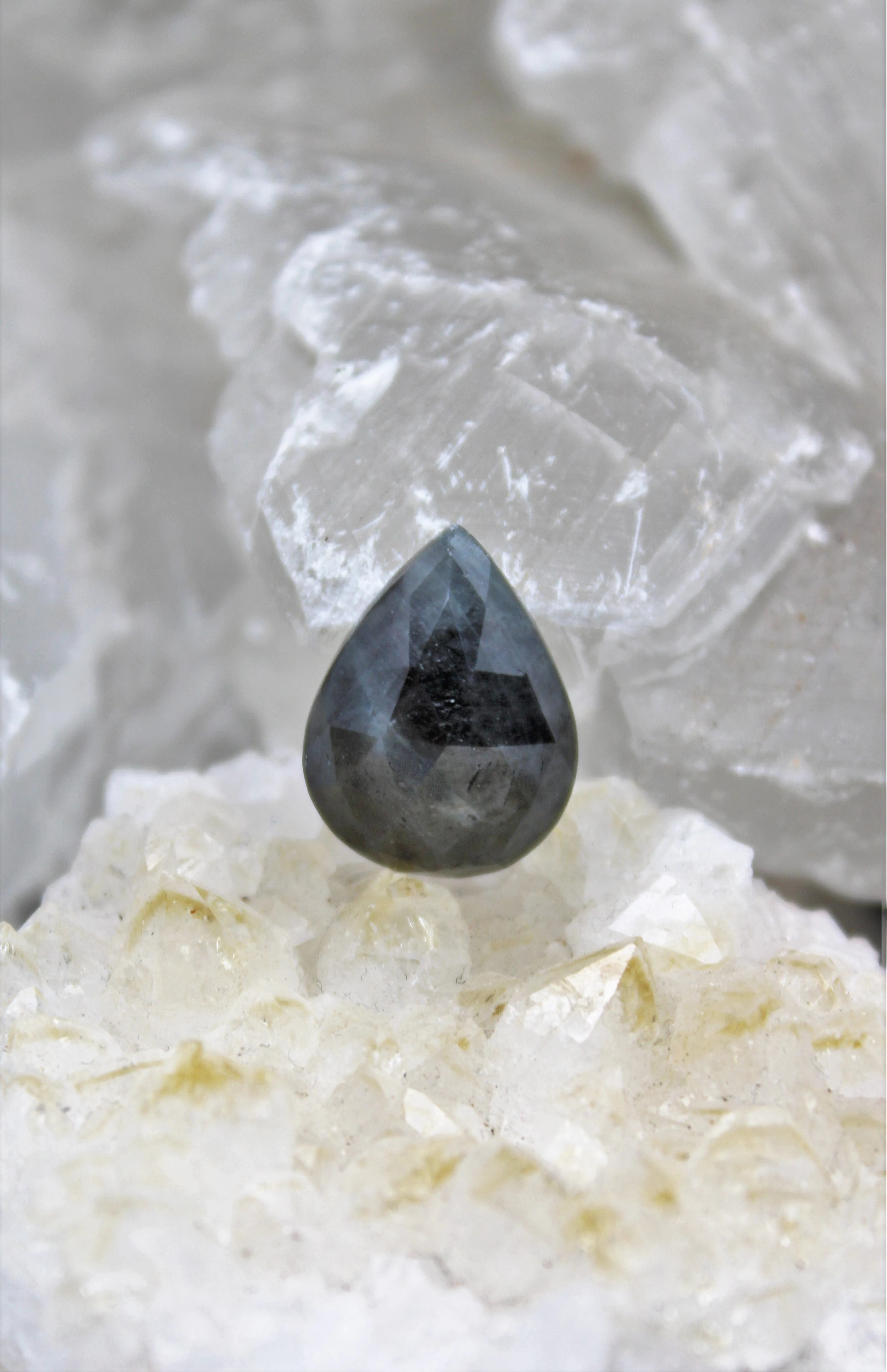 Faceted Eye of Odin Grey/Silver Sapphire Cabochon
