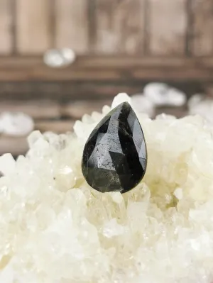 Faceted Teardrop Eye of Odin Silver Sheen Sapphire Cabochon