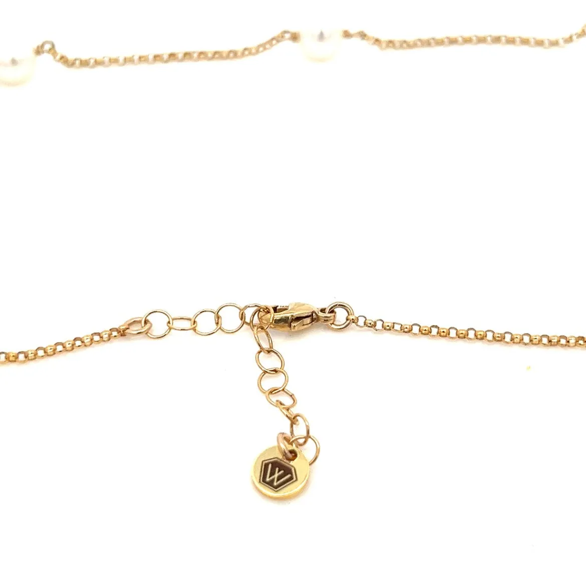 five-station pearl necklace