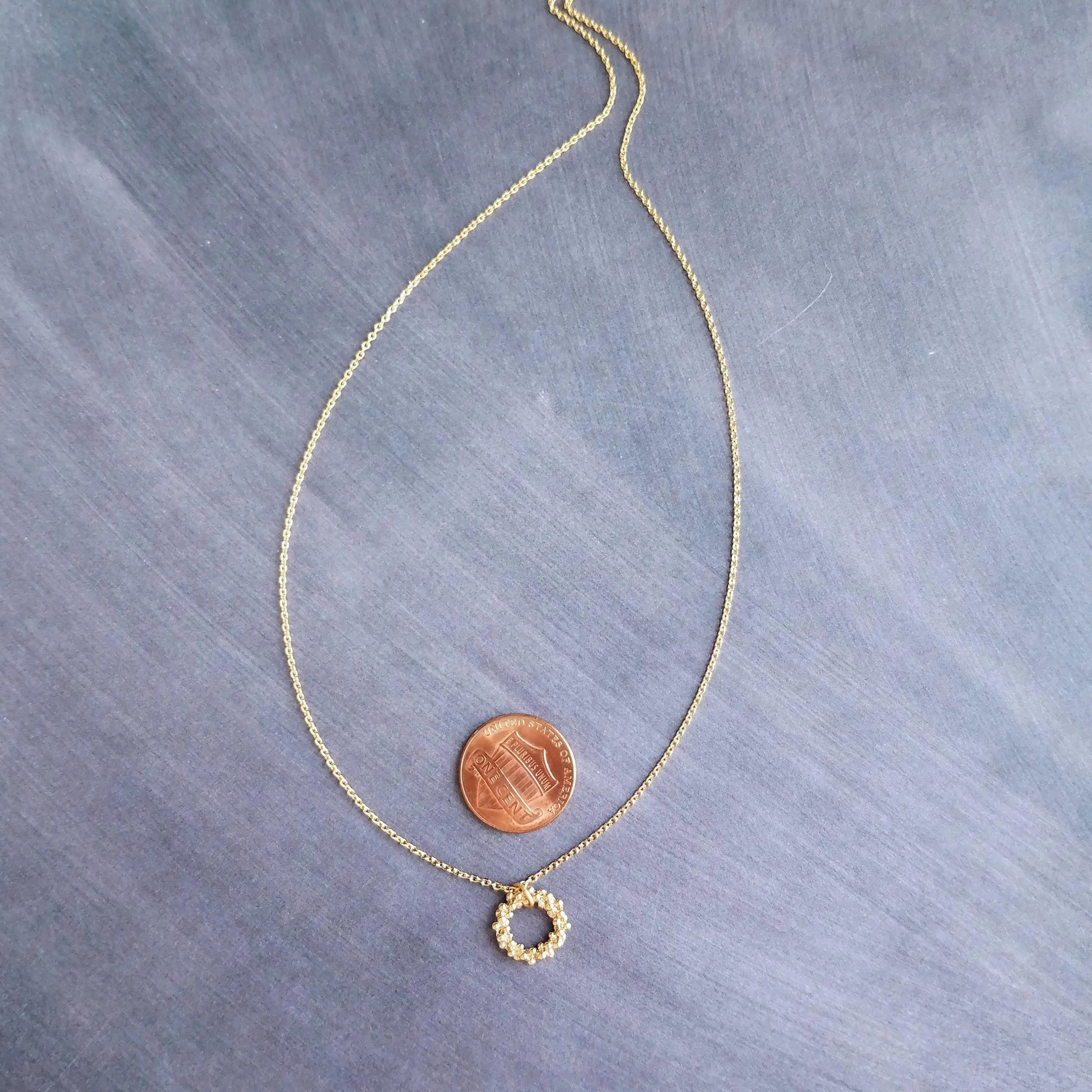 Gold Circle Necklace, round pendant, bubble necklace, gold ring pendant, thin delicate chain, eternity pendant, eternity necklace, 14K gold