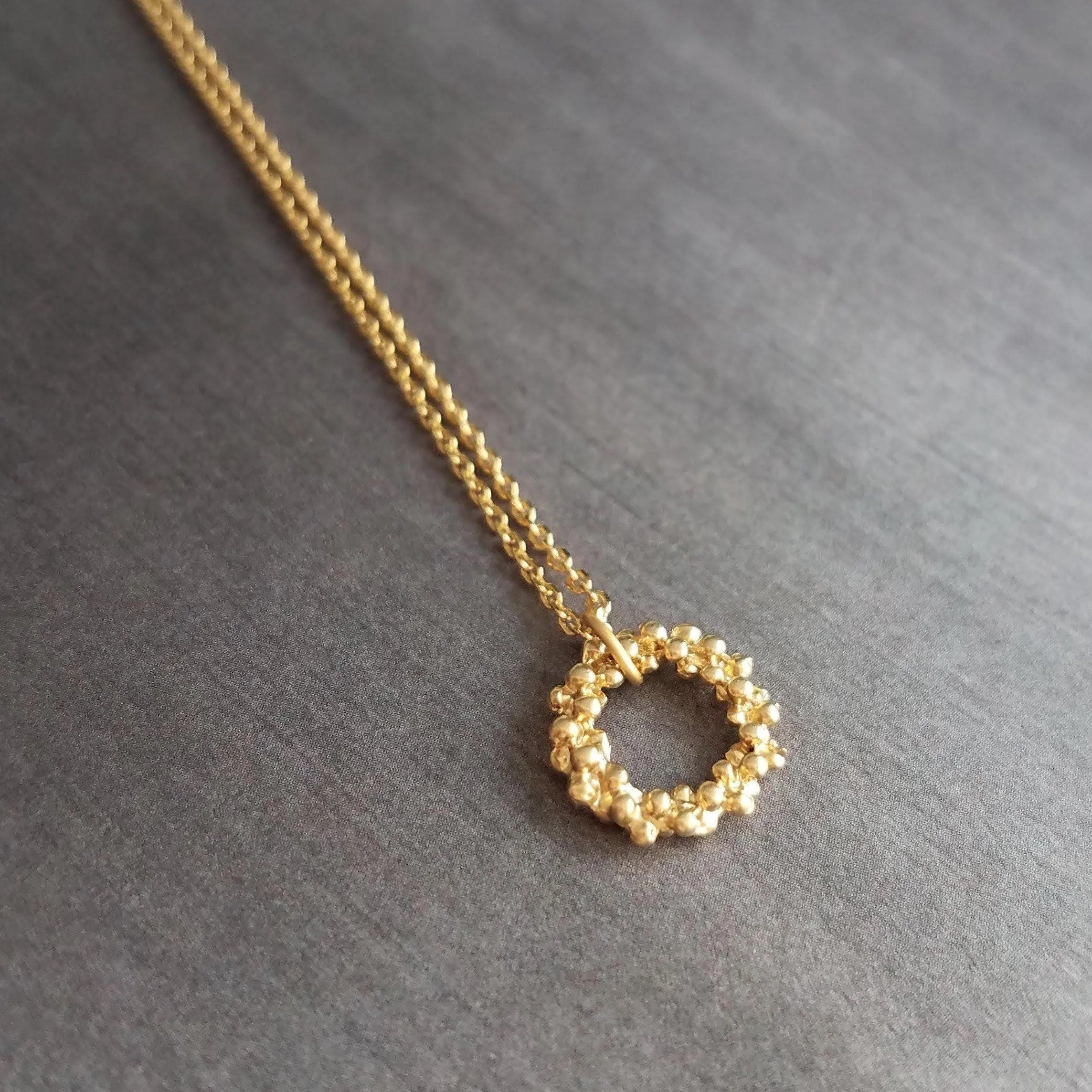 Gold Circle Necklace, round pendant, bubble necklace, gold ring pendant, thin delicate chain, eternity pendant, eternity necklace, 14K gold