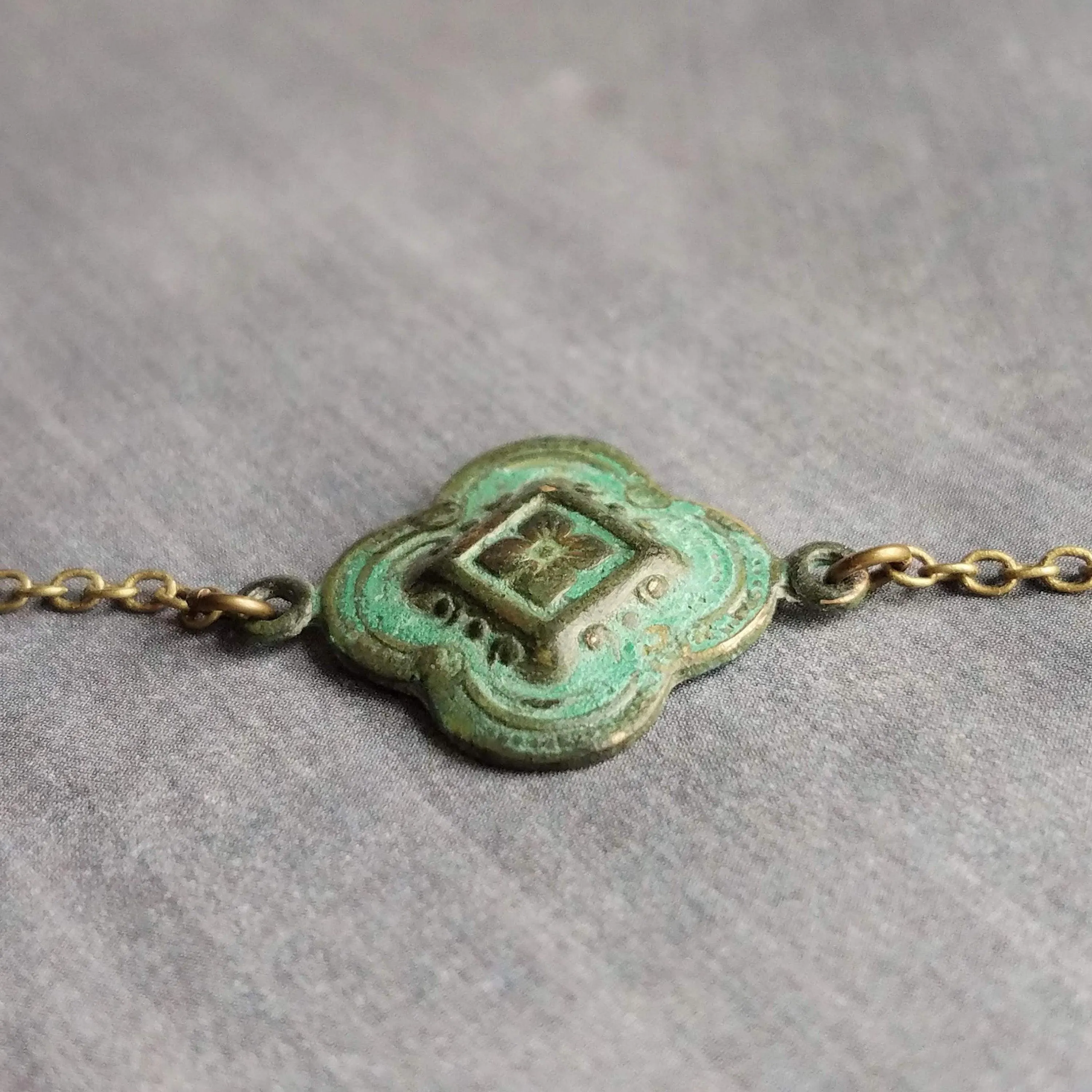 Green Clover Necklace, little clover pendant, green patina necklace, antique bronze chain, 4 leaf clover necklace, rustic necklace verdigris