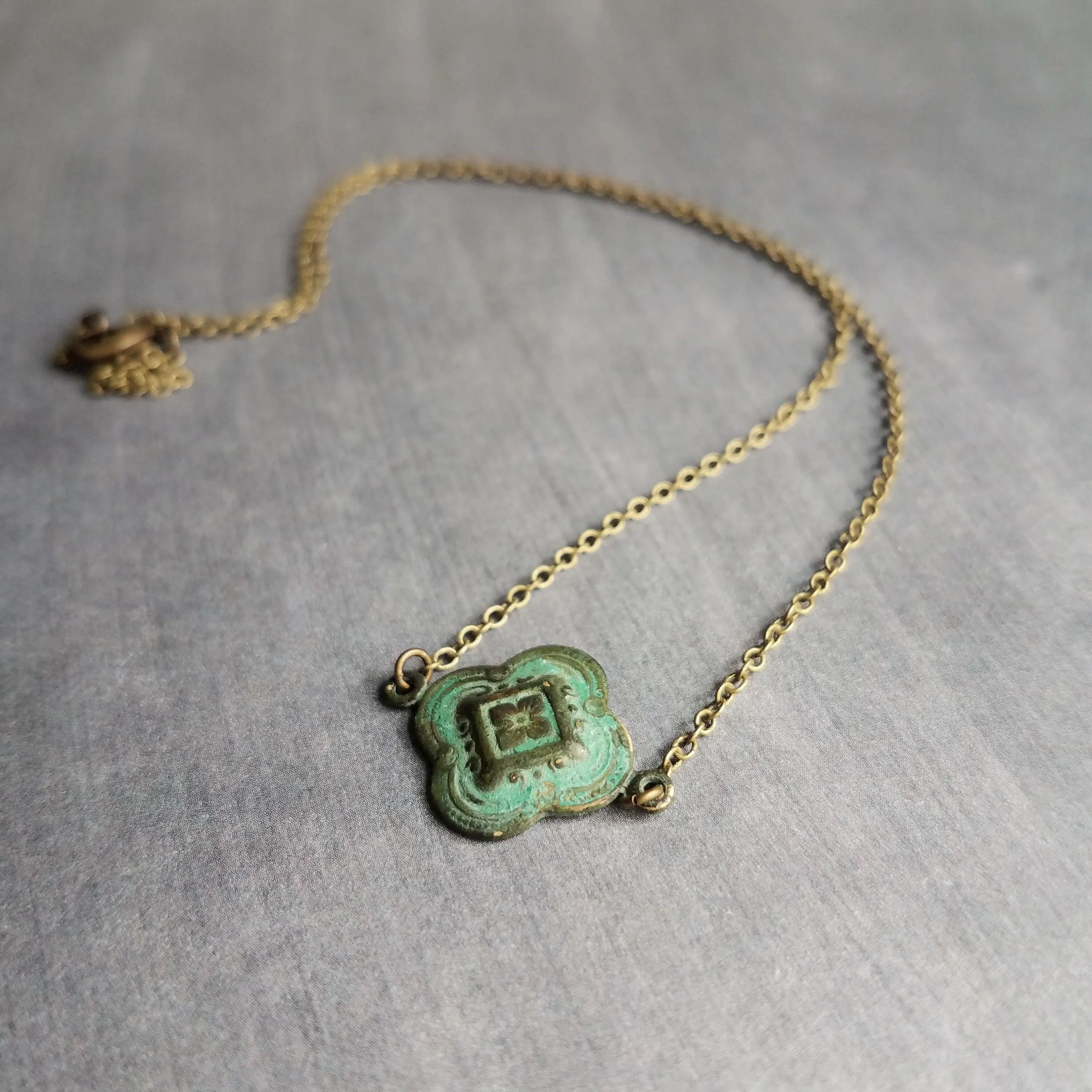 Green Clover Necklace, little clover pendant, green patina necklace, antique bronze chain, 4 leaf clover necklace, rustic necklace verdigris