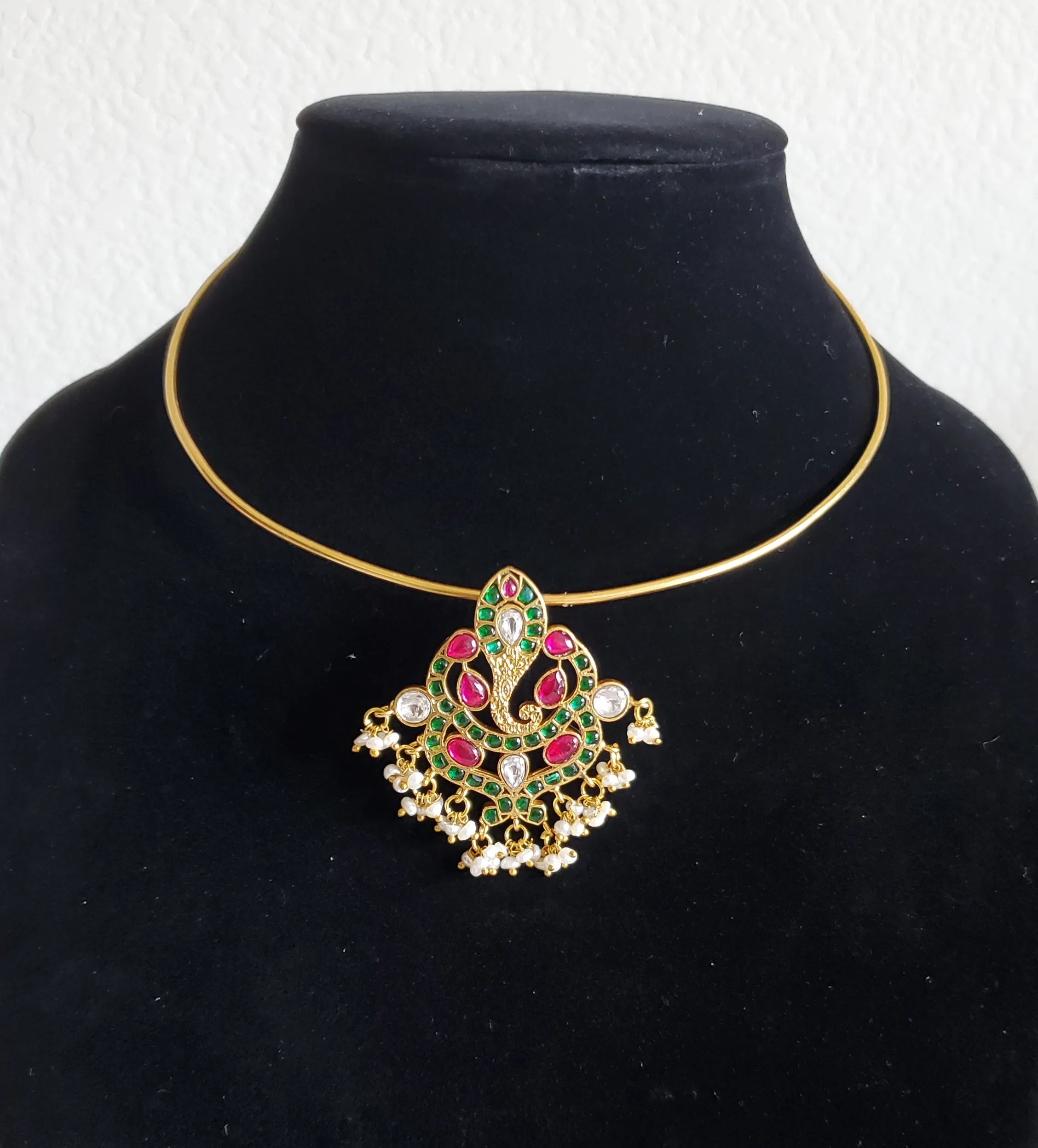 Jadau Kundan Hasli With Gold Plating