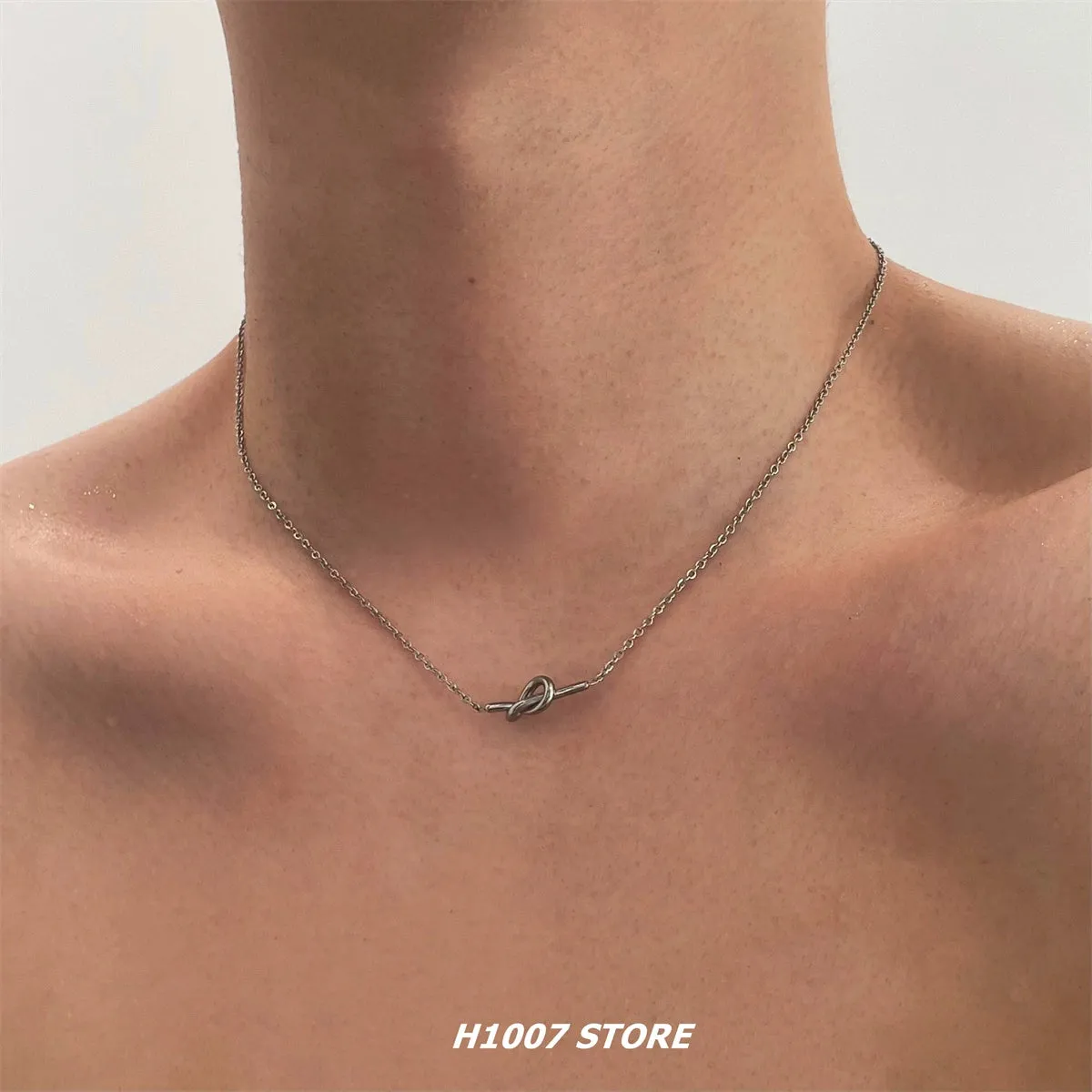 Metal Knot Pendant Necklace