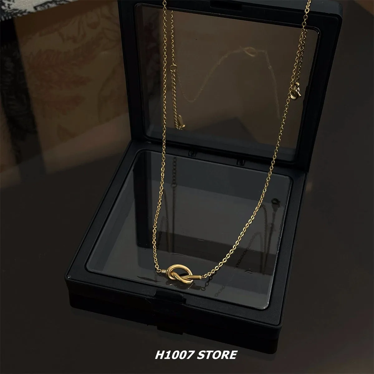 Metal Knot Pendant Necklace