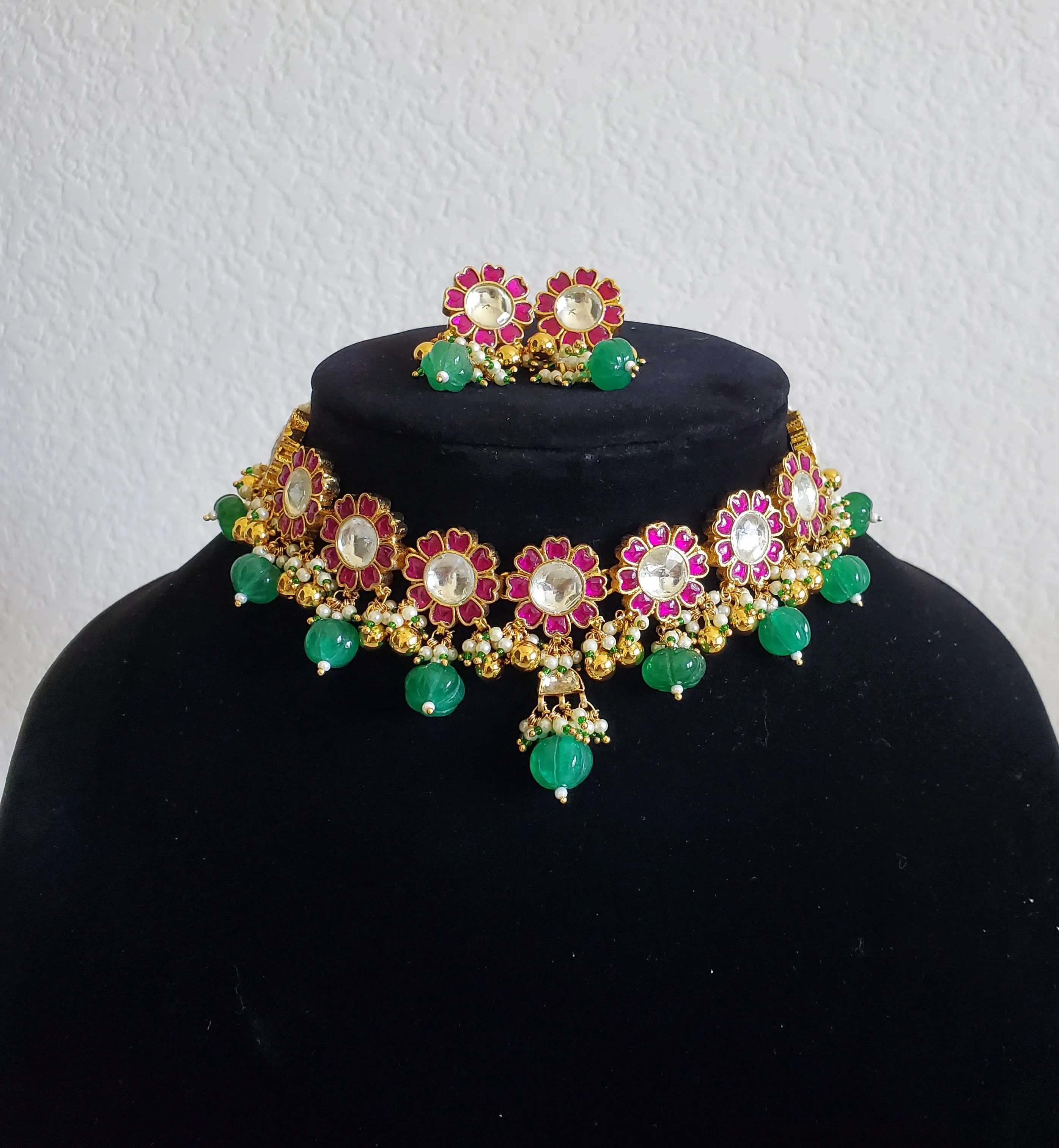 Pachi Kundan Floral Necklace Set With Gold Plating