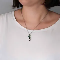 Pea Pod Necklace