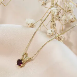 Rabbit pendant with Garnet stone 4 mm
