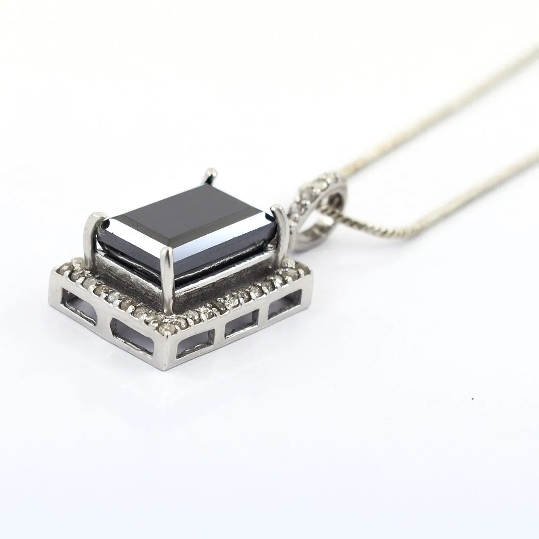 Rare 12 Ct Certified! Beautiful Black Diamond Pendant With Diamond Accents. Great Design