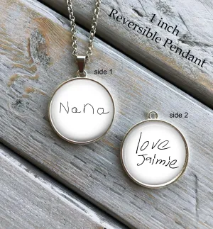 Reversible necklace with two handwritten messages
