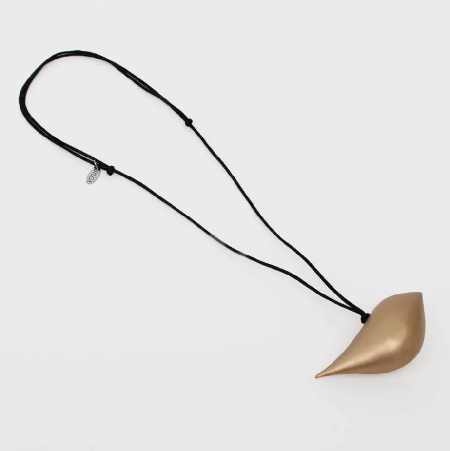 Robin Pendant Necklace