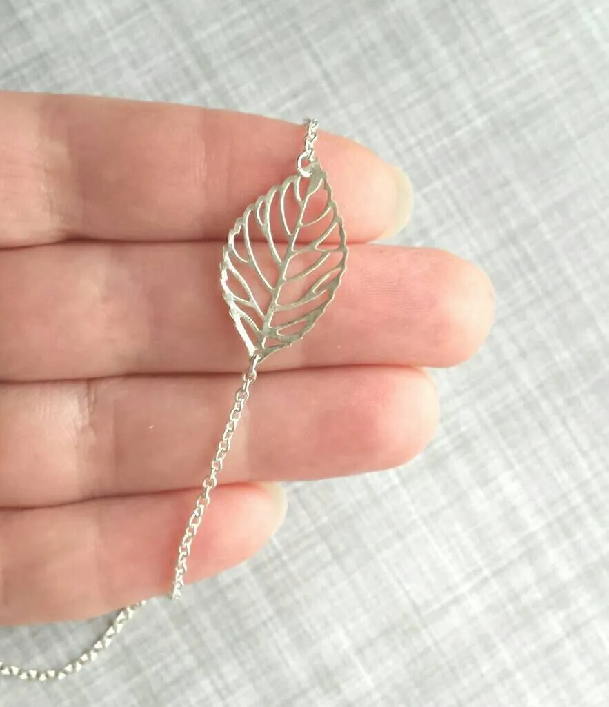 Silver Leaf Necklace, silver filigree necklace, leaf pendant, cut out leaf necklace, leaf outline necklace, delicate leaf small modern leaf
