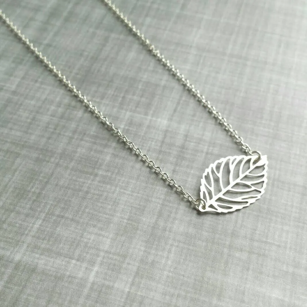 Silver Leaf Necklace, silver filigree necklace, leaf pendant, cut out leaf necklace, leaf outline necklace, delicate leaf small modern leaf