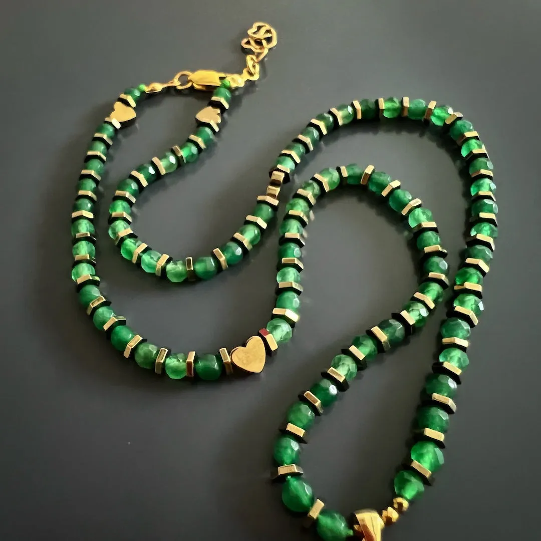 Tarot Good Fortune Gold Pendant Green Beaded Necklace