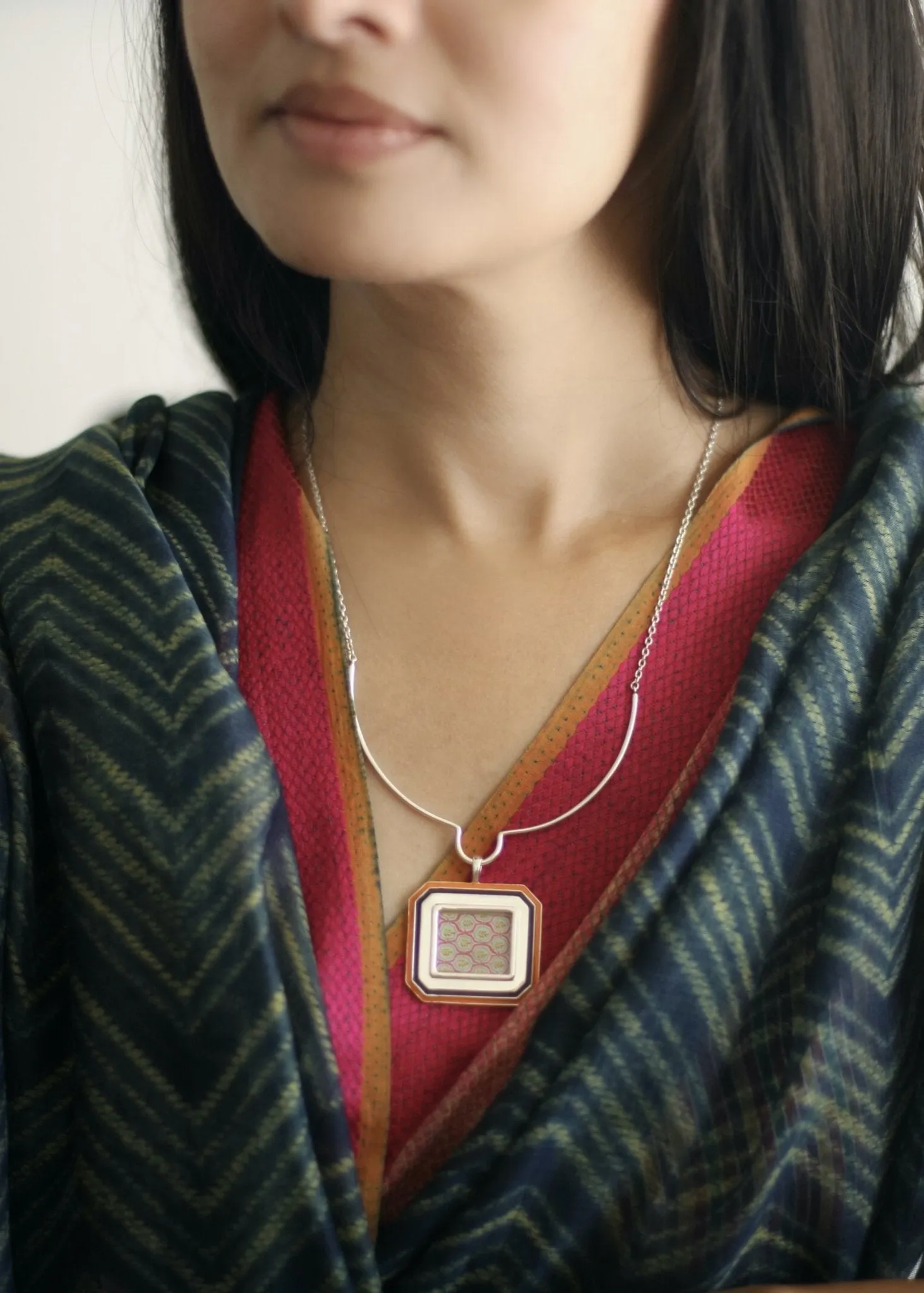 The 'Galecha' necklace: an ode to Indian Minimalism (colorway 2)