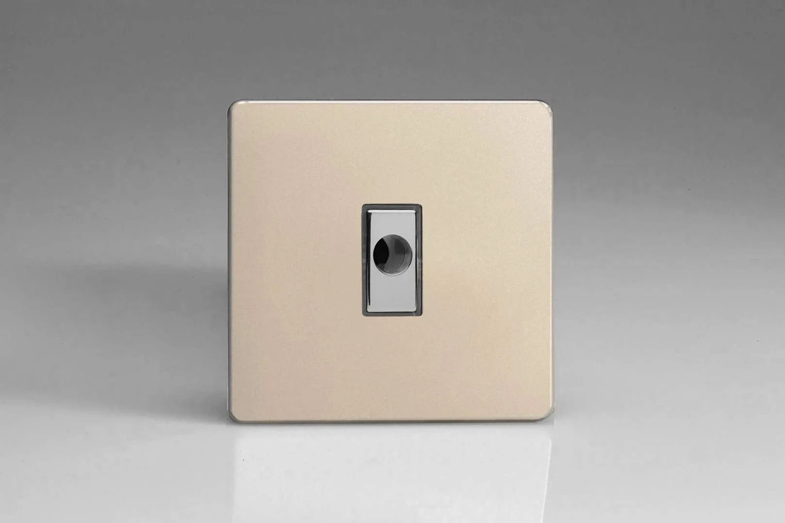 Varilight 16A Flex Outlet Plate Satin Chrome XDNFODS