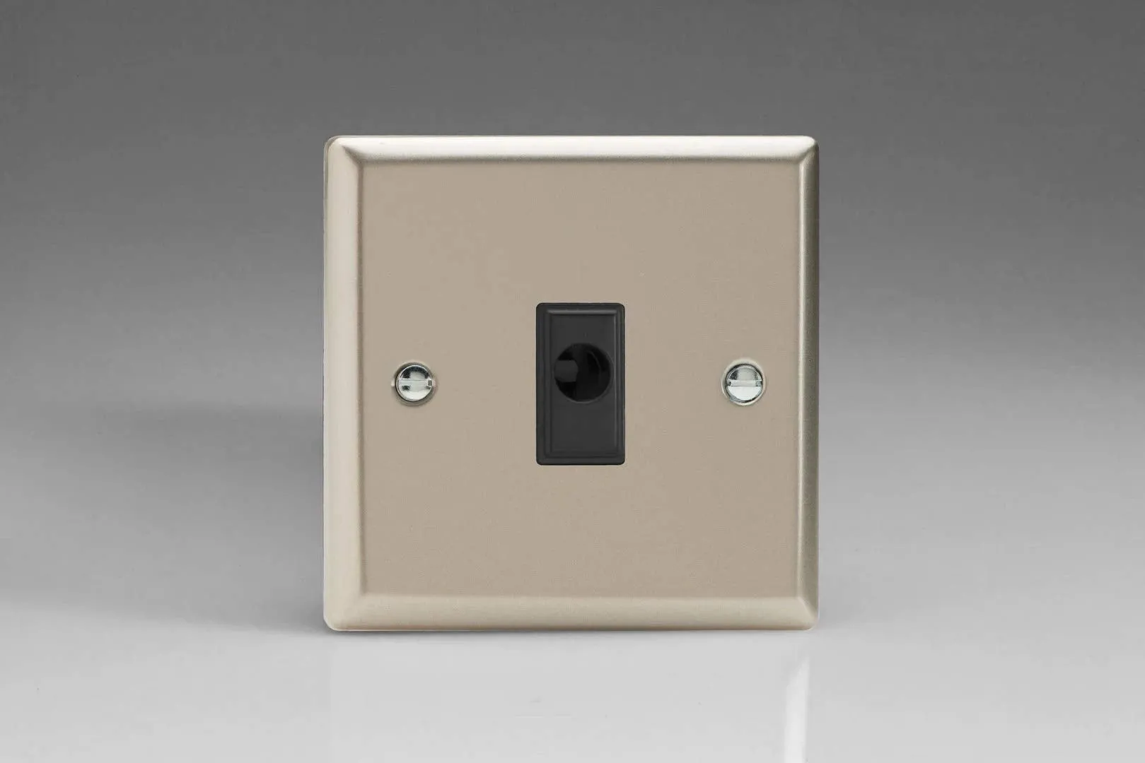 Varilight 16A Flex Outlet Plate Satin Chrome XNFOB