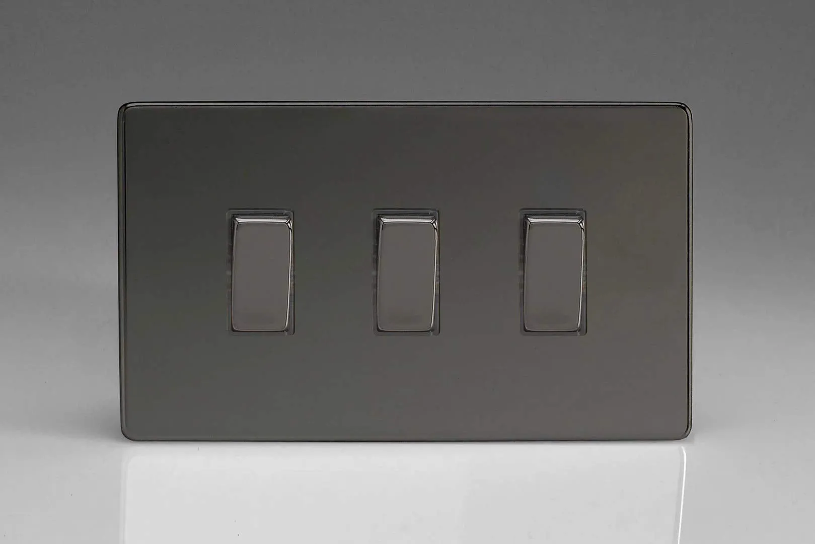 Varilight 3-Gang 10A 1- or 2-Way Rocker Light Switch (Twin Plate) Iridium XDI93S