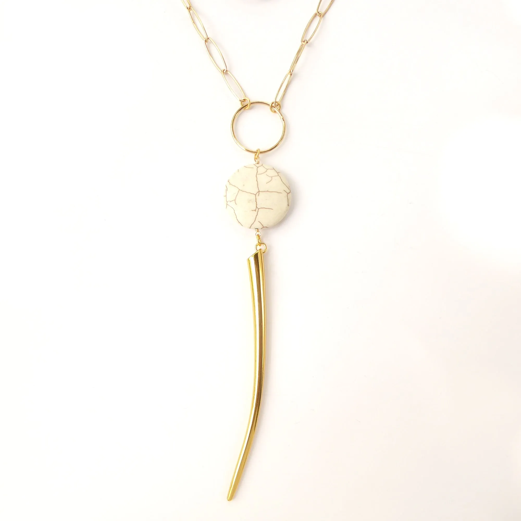 White howlite circle necklace